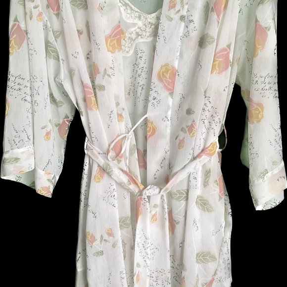 Cerie Nighty and Cover-up Robe - Picture 3 of 6